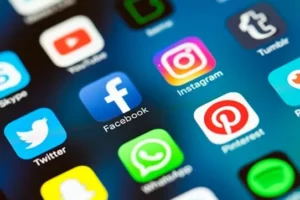 Native or Hybrid: A big question with smart answer